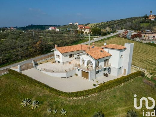 Villa en Tortoreto, Provincia di Teramo