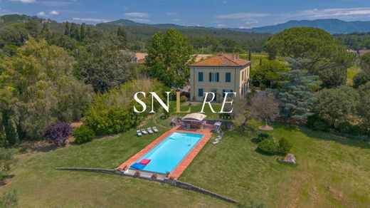 Villa Lucca, Lucca ilçesinde