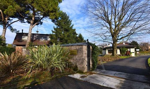 Villa a Arese, Milano