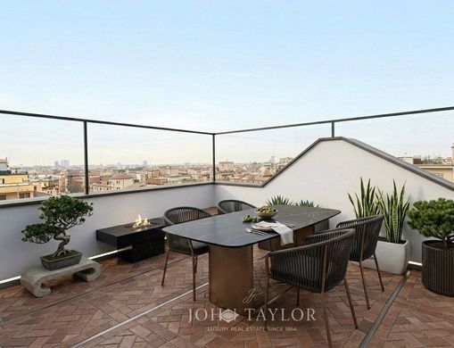 Penthouse in Milan, Lombardy