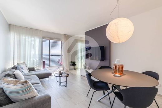 Alassio, Provincia di Savonaのアパートメント