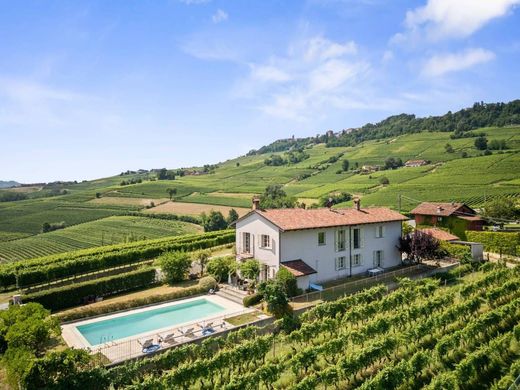 Villa in La Morra, Provincia di Cuneo