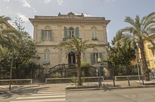 Willa w Chiavari, Provincia di Genova