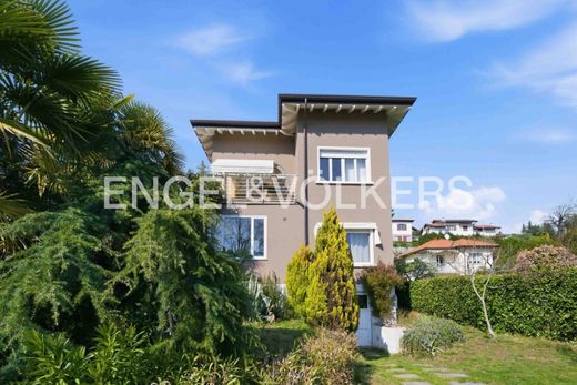 Villa in Varese, Provincia di Varese