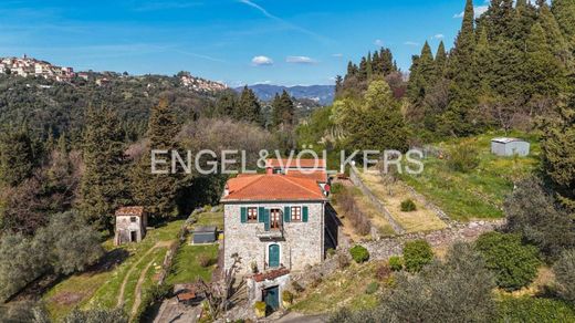 Köy evi Lerici, La Spezia ilçesinde