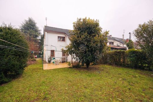 Terraced house in Segrate, Milan