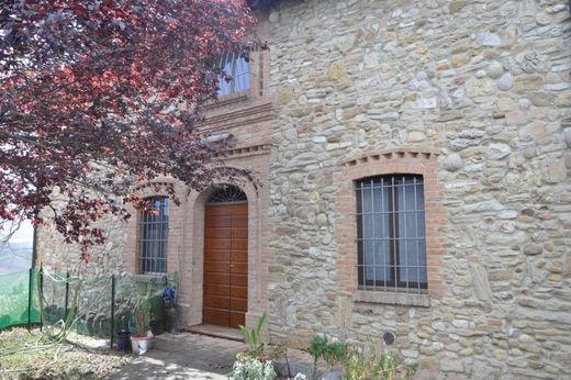 Εξοχική κατοικία σε Lugagnano Val d'Arda, Provincia di Piacenza