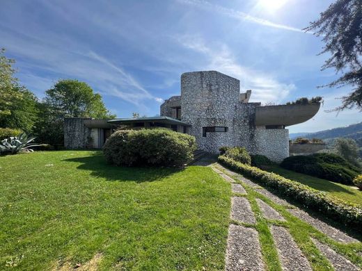 Villa Camaiore, Lucca ilçesinde