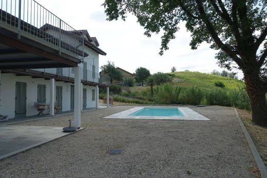 Загородный Дом, Calosso, Provincia di Asti