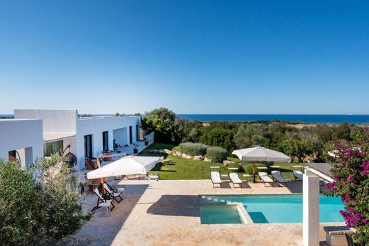 Villa in Carovigno, Provincia di Brindisi