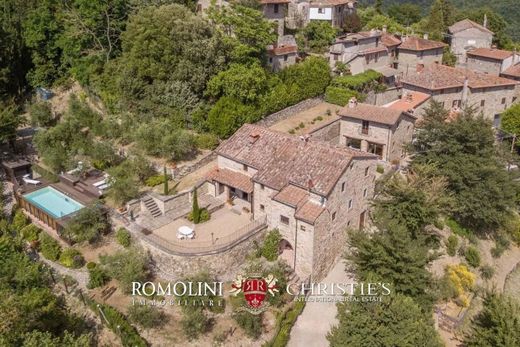 Country House in Bibbiena, Province of Arezzo