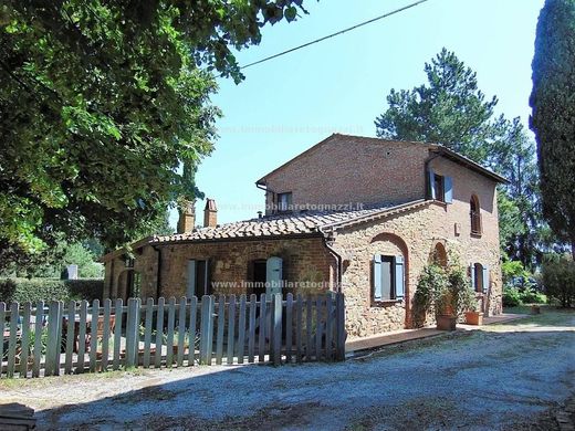 Country House in Montaione, Florence