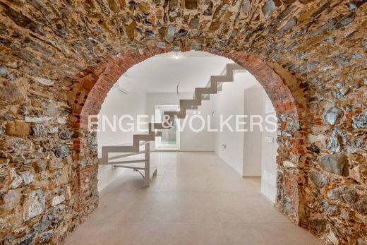 Appartement à Fosdinovo, Provincia di Massa-Carrara