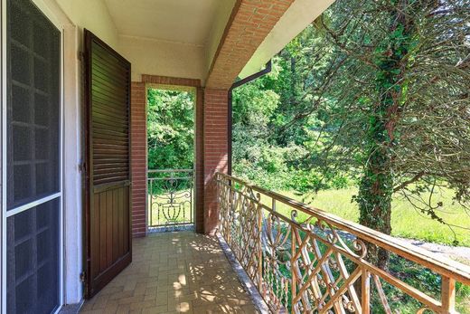 Villa a Rivergaro, Piacenza