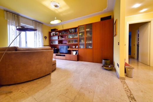 Apartment / Etagenwohnung in Mailand, Lombardei