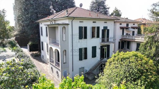 Lucca, Provincia di Luccaのヴィラ