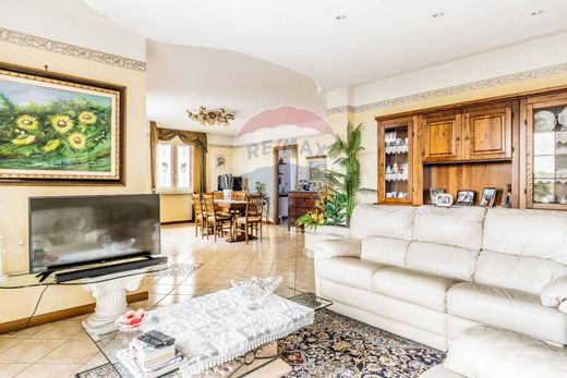 Villa in Magnago, Milan
