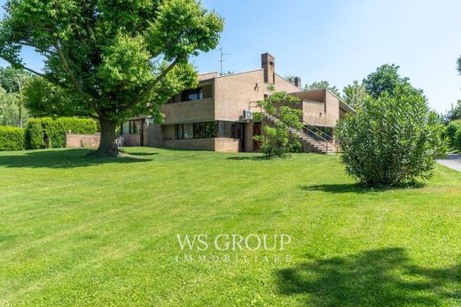 Villa a Arcore, Monza e Brianza