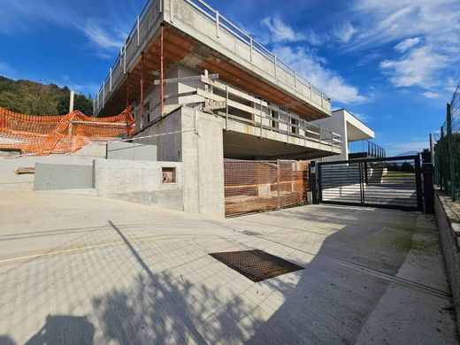 Villa in San Paolo d'Argon, Provincia di Bergamo