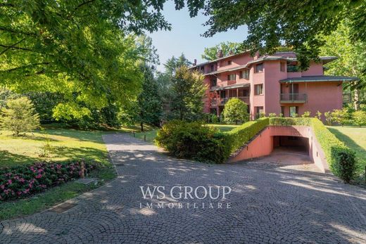 Piso / Apartamento en Monza, Provincia di Monza e della Brianza