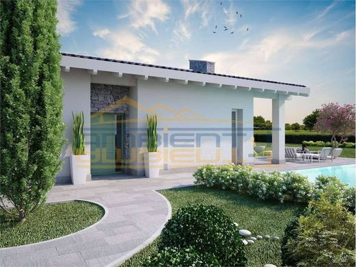 Villa in Paderno d'Adda, Provincia di Lecco