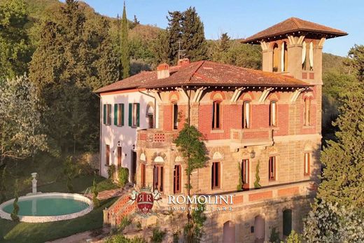 Villa in Loro Ciuffenna, Province of Arezzo