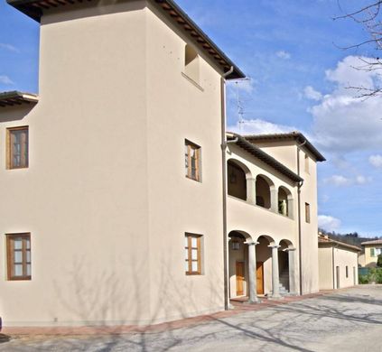 Complesso residenziale a Castelfranco Piandiscò, Arezzo