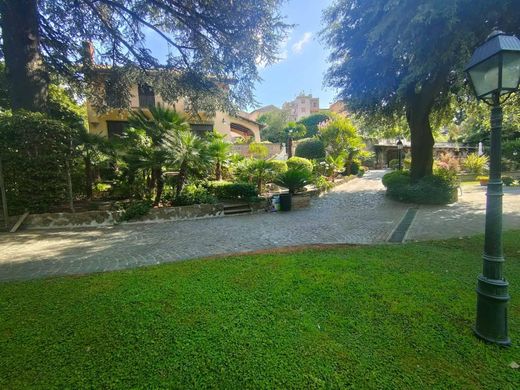 Villa - Albano Laziale, Città metropolitana di Roma Capitale