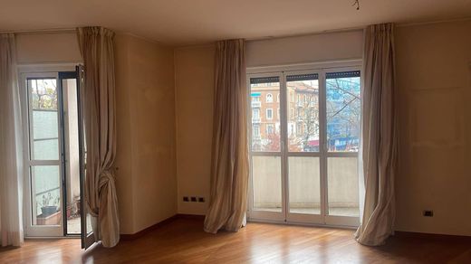 Appartamento a Milano, Lombardia