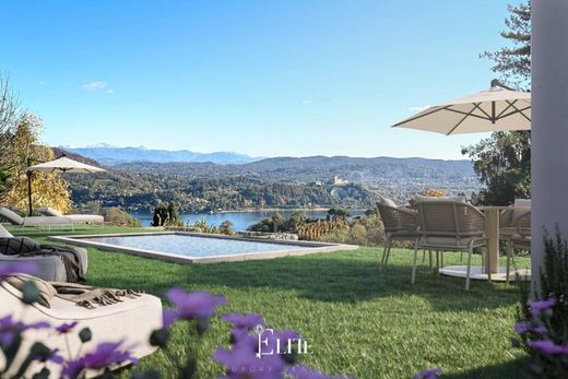 Villa in Arona, Provincia di Novara