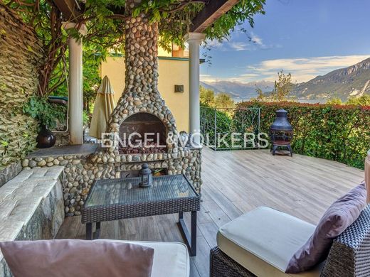 Appartement in Oliveto Lario, Provincia di Lecco