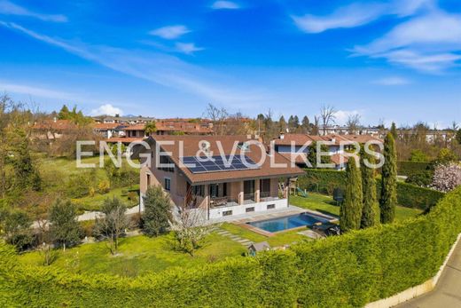 Villa in Tradate, Provincia di Varese