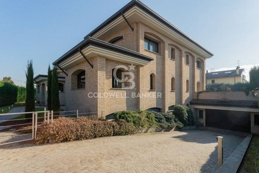 Villa en Mezzago, Provincia di Monza e della Brianza