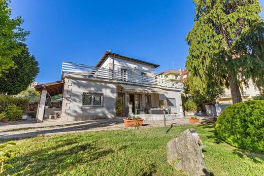 Villa - Fiuggi, Provincia di Frosinone