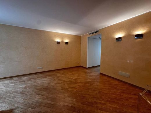 Appartement in Milaan, Città metropolitana di Milano