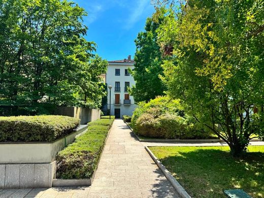 Apartment in Milan, Lombardy