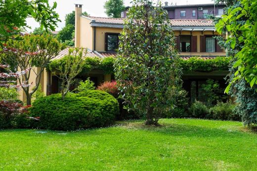 Brembate di Sopra, Provincia di Bergamoのヴィラ