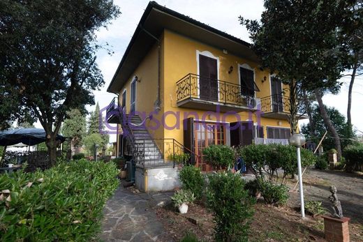 빌라 / Fucecchio, Province of Florence