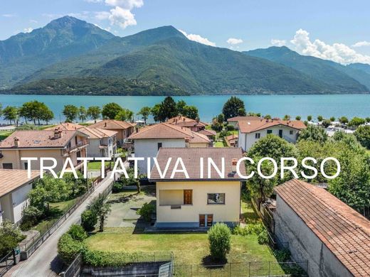 Villa - Dongo, Provincia di Como