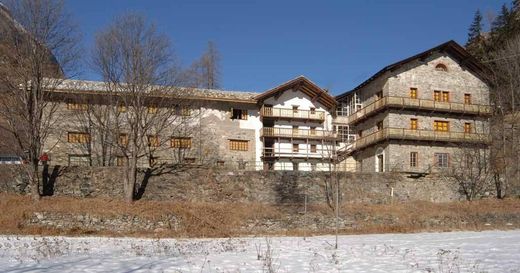 Wohnkomplexe in Gressoney-Saint-Jean, Valle d'Aosta