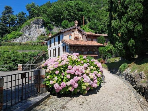 Appartamento a Menaggio, Como