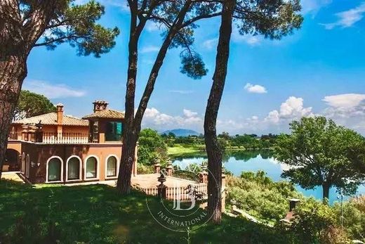 Villa a Nepi, Viterbo