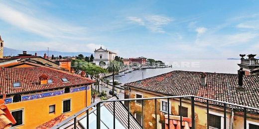 Penthouse w Toscolano-Maderno, Provincia di Brescia