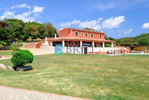 Вилла, Telti, Provincia di Sassari