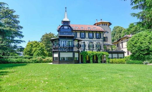 コモ, Provincia di Comoのアパートメント