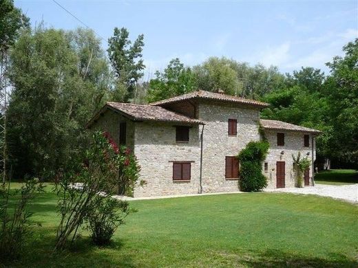 Köy evi Umbertide, Perugia ilçesinde