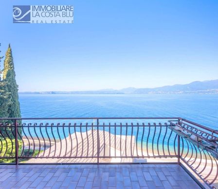 Apartment in Torri del Benaco, Provincia di Verona