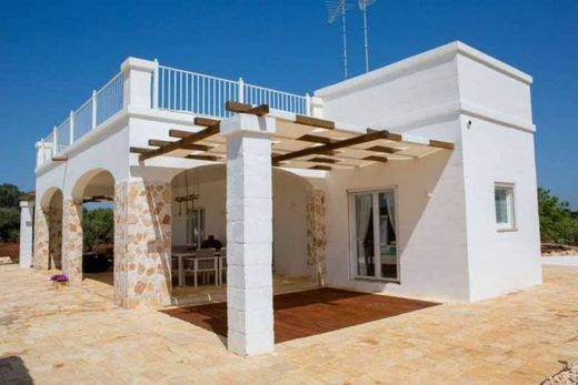 Villa in Ostuni, Provincia di Brindisi