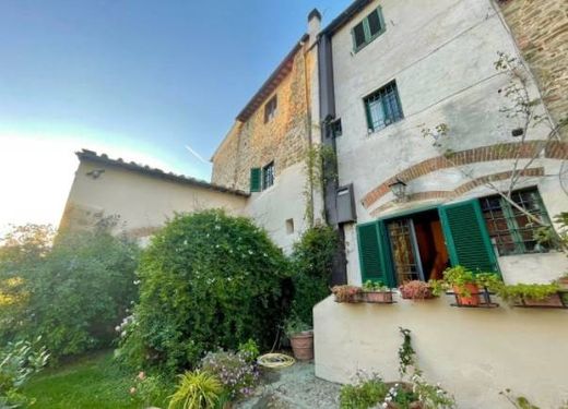 Country House in Scandicci, Florence