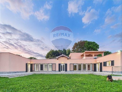Villa in Campagnano di Roma, Rome